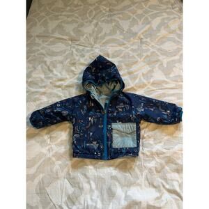 Patagonia Puff-Ball Reversible Jacket in
Blockhouse classic navy 6-12 month